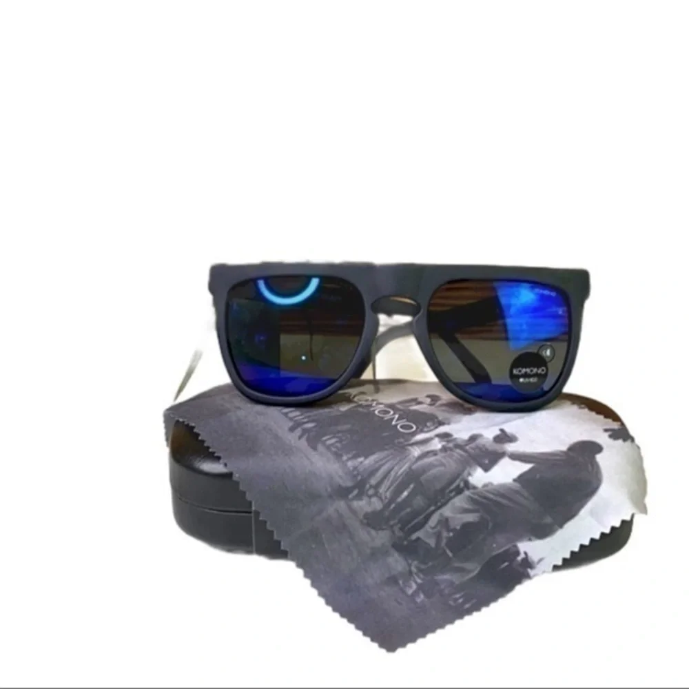 New Komono Men’s Bennet Midnight Blue Sunglasses